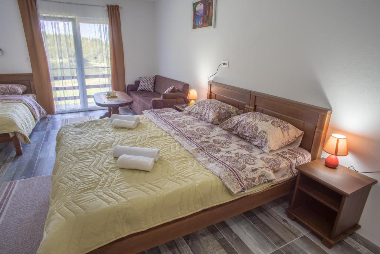 Apartmani Jezero Жабляк Екстер'єр фото