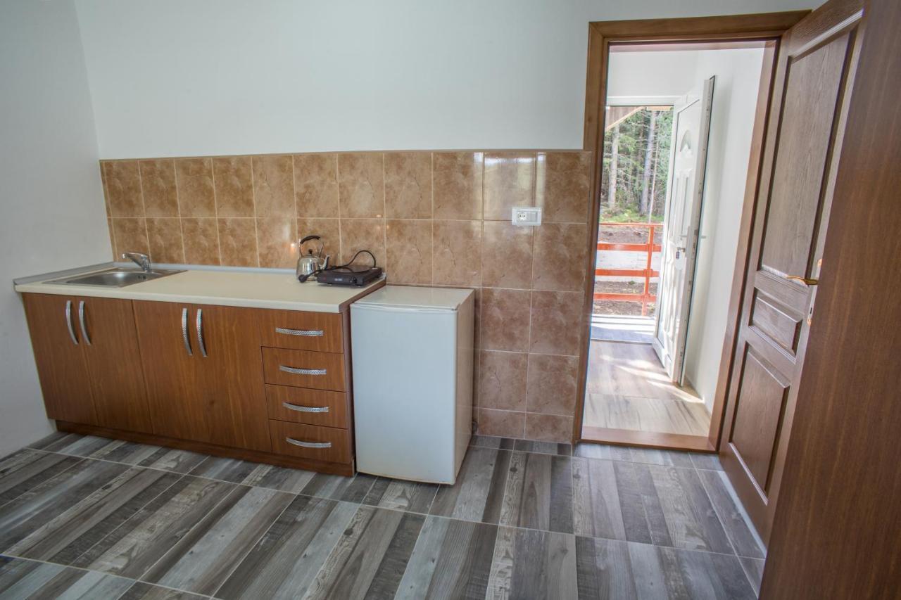 Apartmani Jezero Жабляк Екстер'єр фото