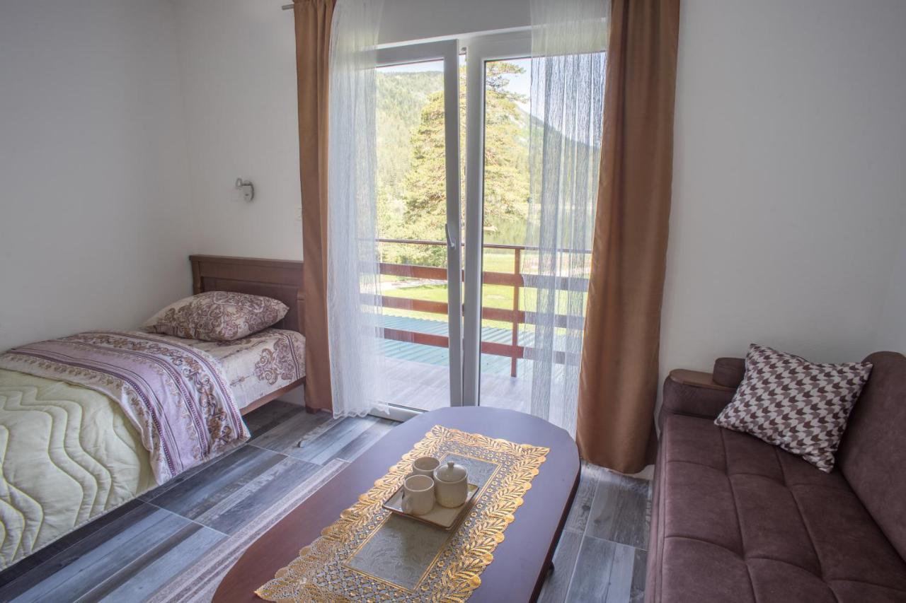 Apartmani Jezero Жабляк Екстер'єр фото
