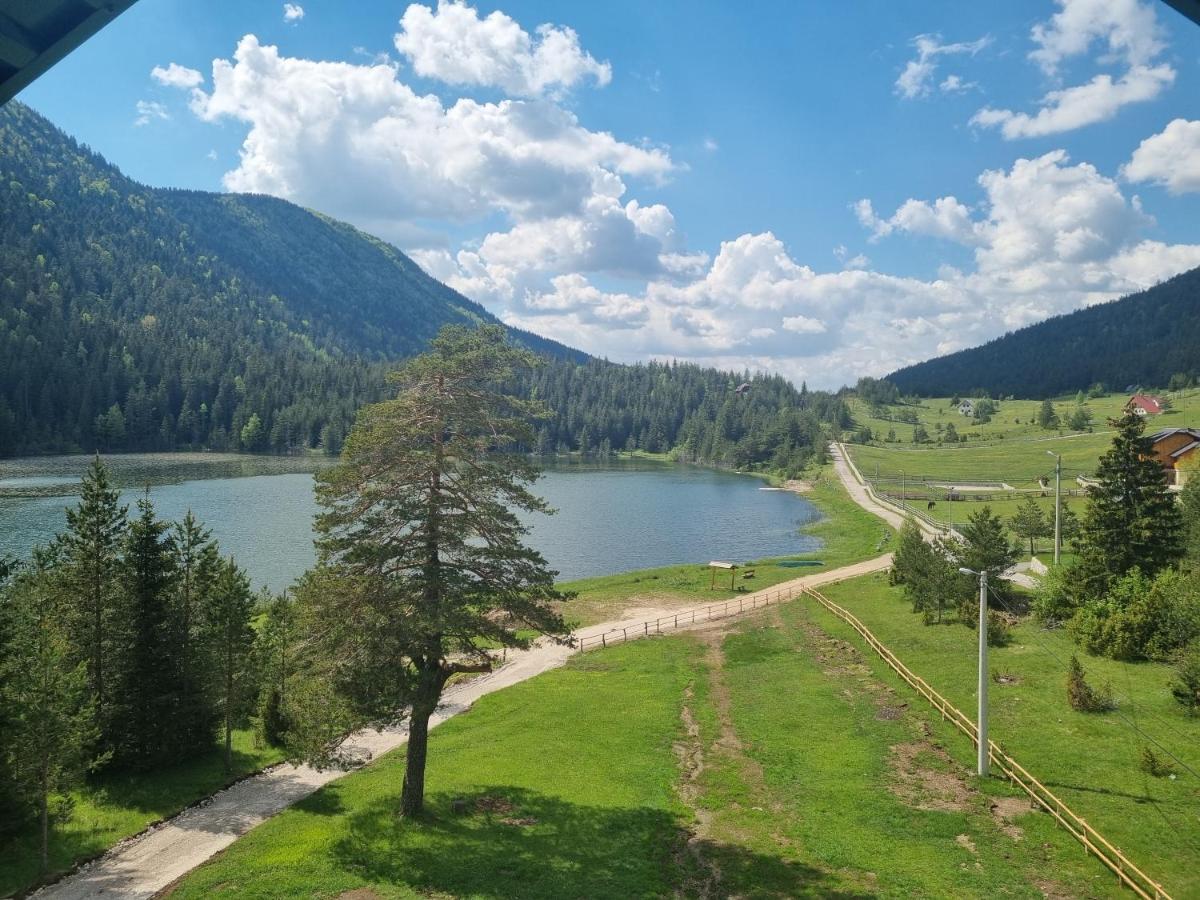 Apartmani Jezero Жабляк Екстер'єр фото