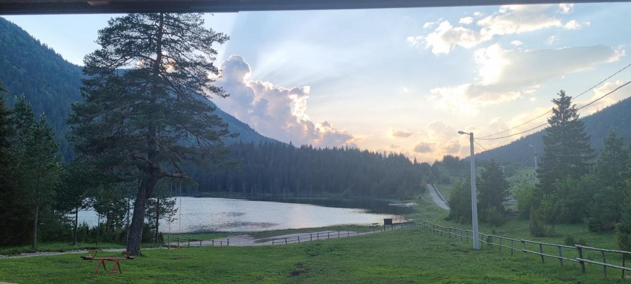 Apartmani Jezero Жабляк Екстер'єр фото